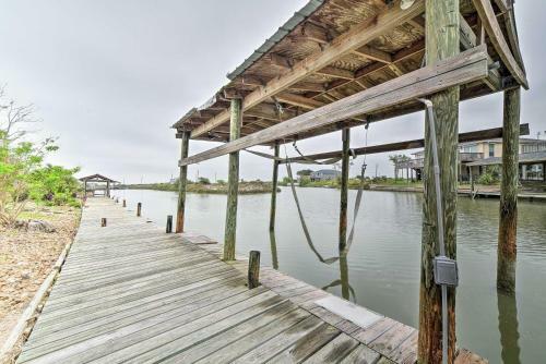 Apartamento The Salty Lime 1 Canal Front Apt With Dock And Kayak!