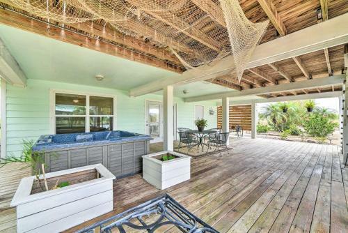 Apartamento The Salty Lime 1 Canal Front Apt With Dock And Kayak!