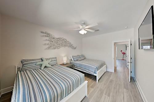 New Canal-front Home With Private Pool, Spa & Dock! Home