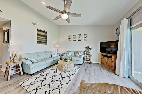 Apartamento Bayhouse Condo With Pool - Near Beach Condo