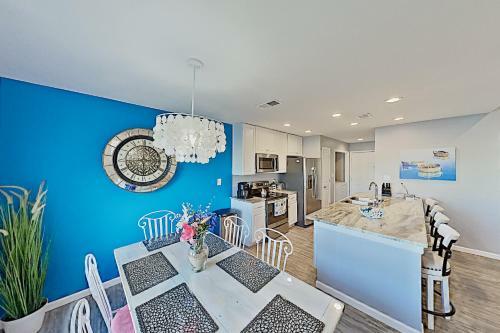 2515bayh Townhouse