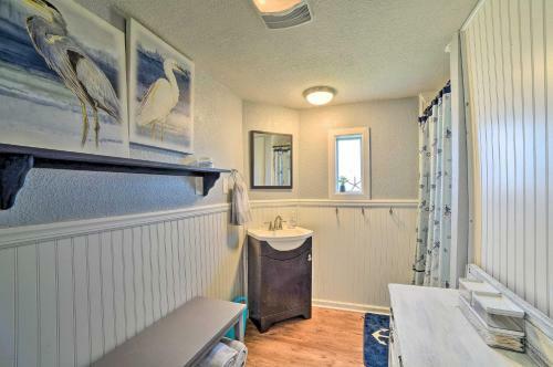 Copano Bay Cottage With Private Dock And Kayaks!