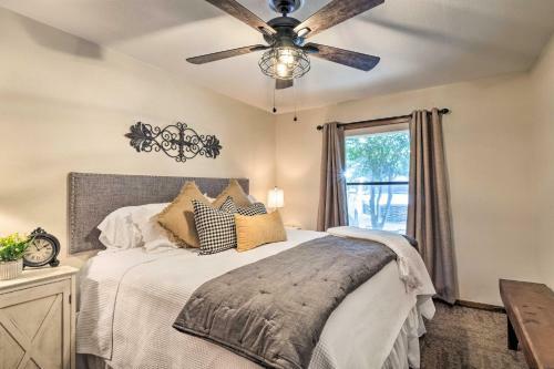 Couples Retreat Well-appointed Salado Home!