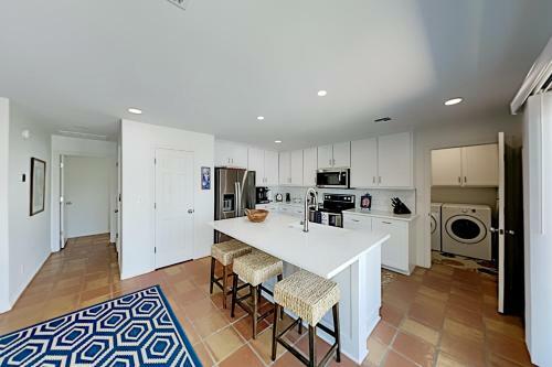 Luxury Key Allegro Home With Boat Dock & 2 Kayaks Home