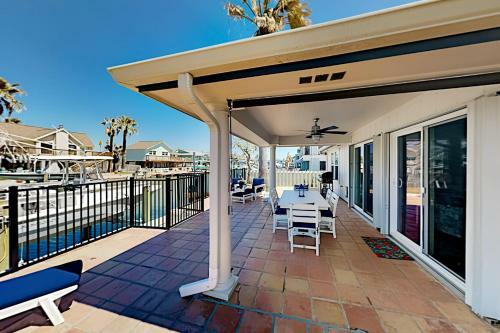 Luxury Key Allegro Home With Boat Dock & 2 Kayaks Home