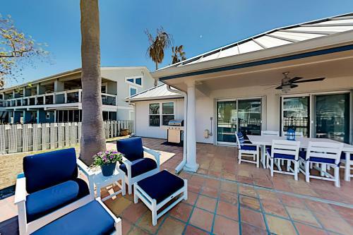 Luxury Key Allegro Home With Boat Dock & 2 Kayaks Home
