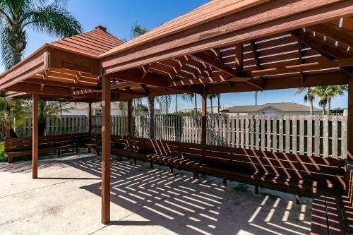 Luxury Key Allegro Home With Boat Dock & 2 Kayaks Home