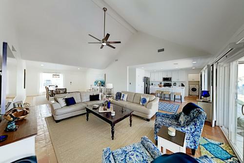 Luxury Key Allegro Home With Boat Dock & 2 Kayaks Home