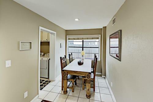 Charming Fulton Getaway, Firepit & Walkable Locale Home