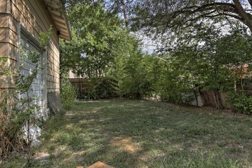 Unique Art Home Less Than 5 Miles To San Antonio Riverwalk
