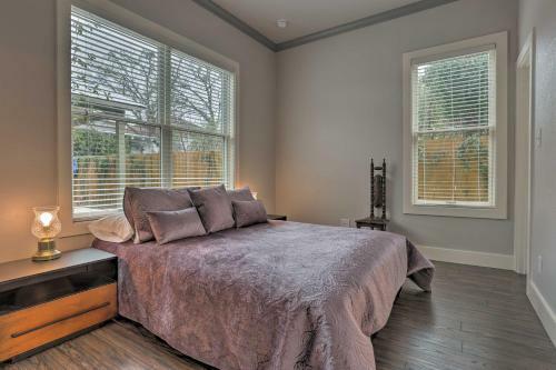Modern San Antonio Retreat Less Than 1 Mile From Downtown!