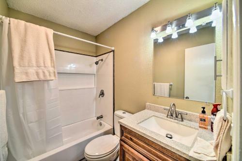 Spacious San Antonio Getaway Shop, Dine, Explore!