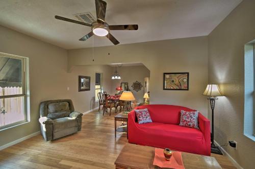 Cottage In Prime Location, Walk To The Alamo!