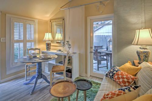 Sunny Cottage In Monte Vista With Updated Interior!
