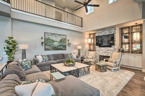 Upscale Home On Lake Placid With Deck, Dock, Fire Pit