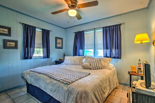 Canalfront House And Studio Near Kemah And Galveston!