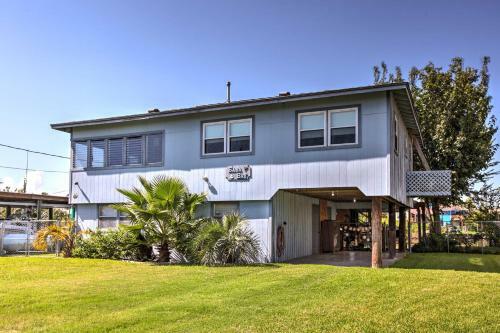 Canalfront House And Studio Near Kemah And Galveston!