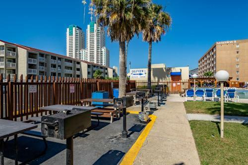 Gulfview I 208