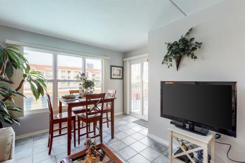 Gulfview I 208