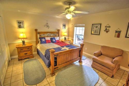 Blue Marlin Single Family Residence! 4 Bedrooms! Home