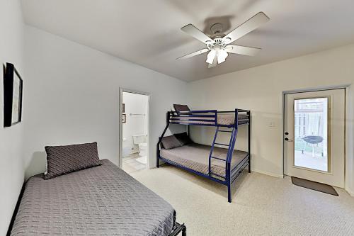 E Acapulco Townhouse Unit #a Townhouse