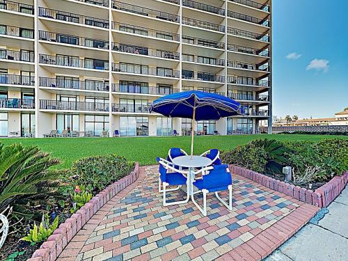 Apartamento New Listing! All-suite Gulf-front Getaway With Pools Condo