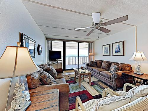 Apartamento New Listing! All-suite Gulf-front Getaway With Pools Condo