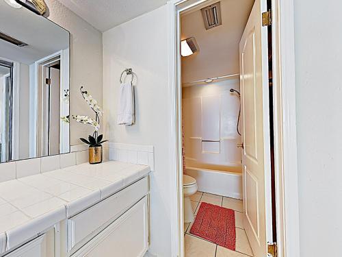 Apartamento New Listing! All-suite Gulf-front Getaway With Pools Condo
