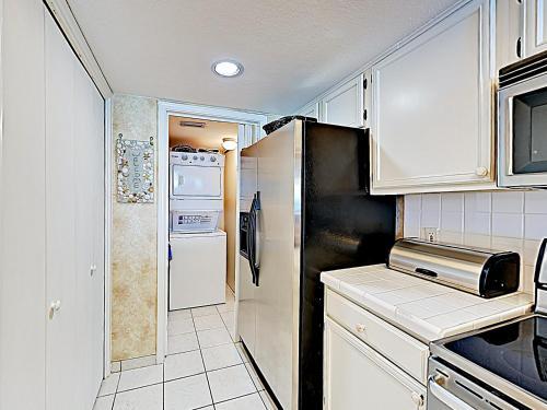 Apartamento New Listing! All-suite Gulf-front Getaway With Pools Condo
