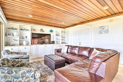Apartamento Modern Beachfront Condo Pool And Beach Access!