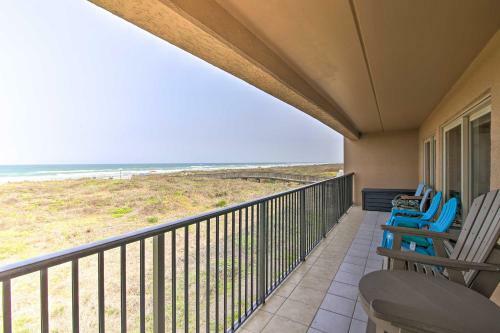 Apartamento Modern Beachfront Condo Pool And Beach Access!