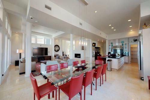 Villas Beach Front Home 6518