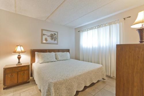 Villa Del Sol Condominium 304
