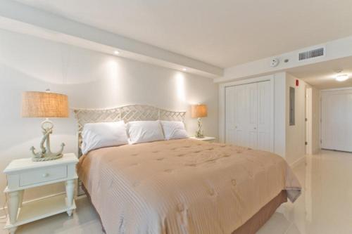 Solare Tower Condominium 2 Bedroom, #405