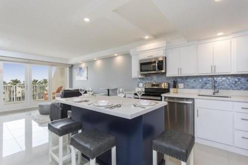 Solare Tower Condominium 2 Bedroom, #405