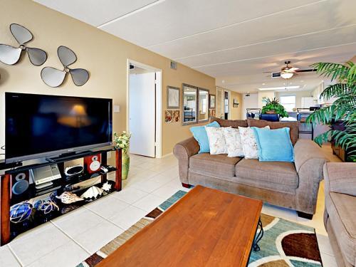 Apartamento 4400 Gulf Blvd Condo Unit 408