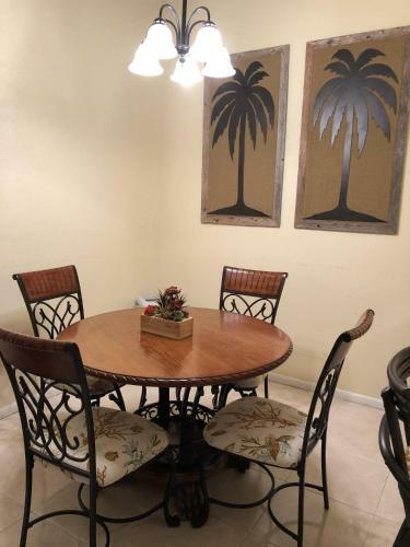 Cozy Condo At The Tiki Complex With Private Beach Access