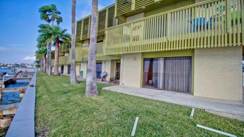 Apartamento 215 Condo
