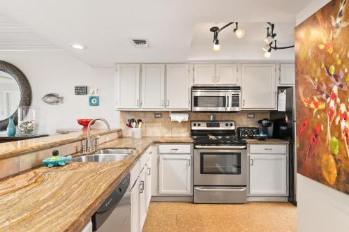Apartamento Beachview - Beautiful 2 Br Condo - Convenient Location!