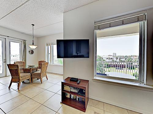 Apartamento New Listing! Modern Beach Condo With Infinity Pool Condo