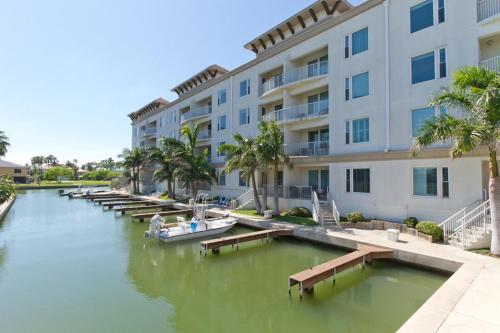 Las Marinas Condo 301 With Boat Slip