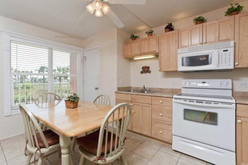 Aparthotel Gulfview II Condominiums By Padre Island Rentals