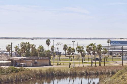 Aparthotel Gulfview II Condominiums By Padre Island Rentals