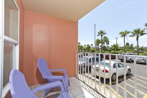 Aparthotel Gulfview II Condominiums By Padre Island Rentals