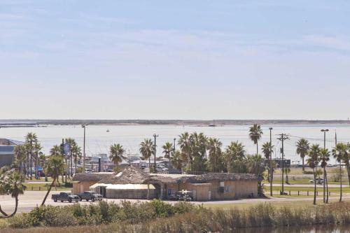 Aparthotel Gulfview II Condominiums By Padre Island Rentals