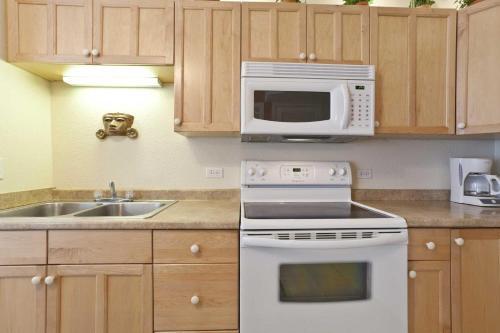 Aparthotel Gulfview II Condominiums By Padre Island Rentals