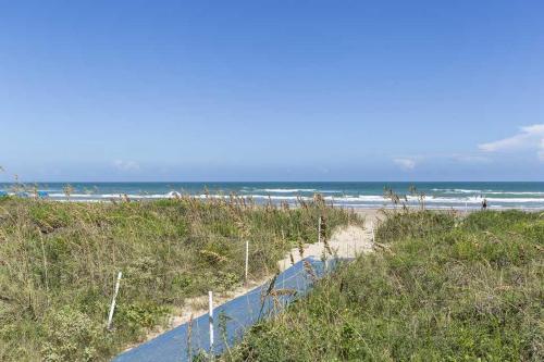 La International 206 By Padre Island Rentals