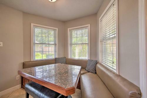 2-unit House Venue With Pool And Pet Friendly!