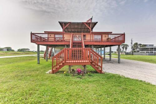 Surfside Beach Home With Large Deck, 1 Block To Beach