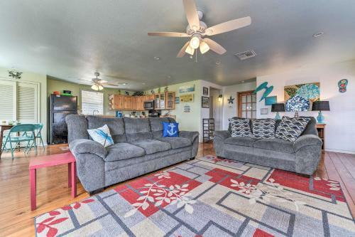 Surfside Beach Home With Large Deck, 1 Block To Beach